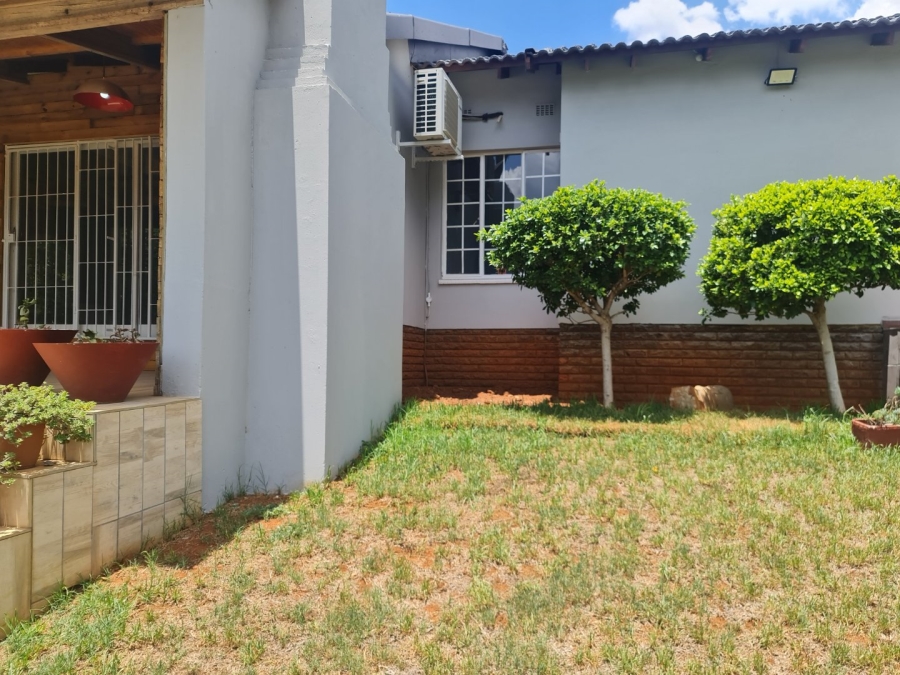 4 Bedroom Property for Sale in Protea Park North West